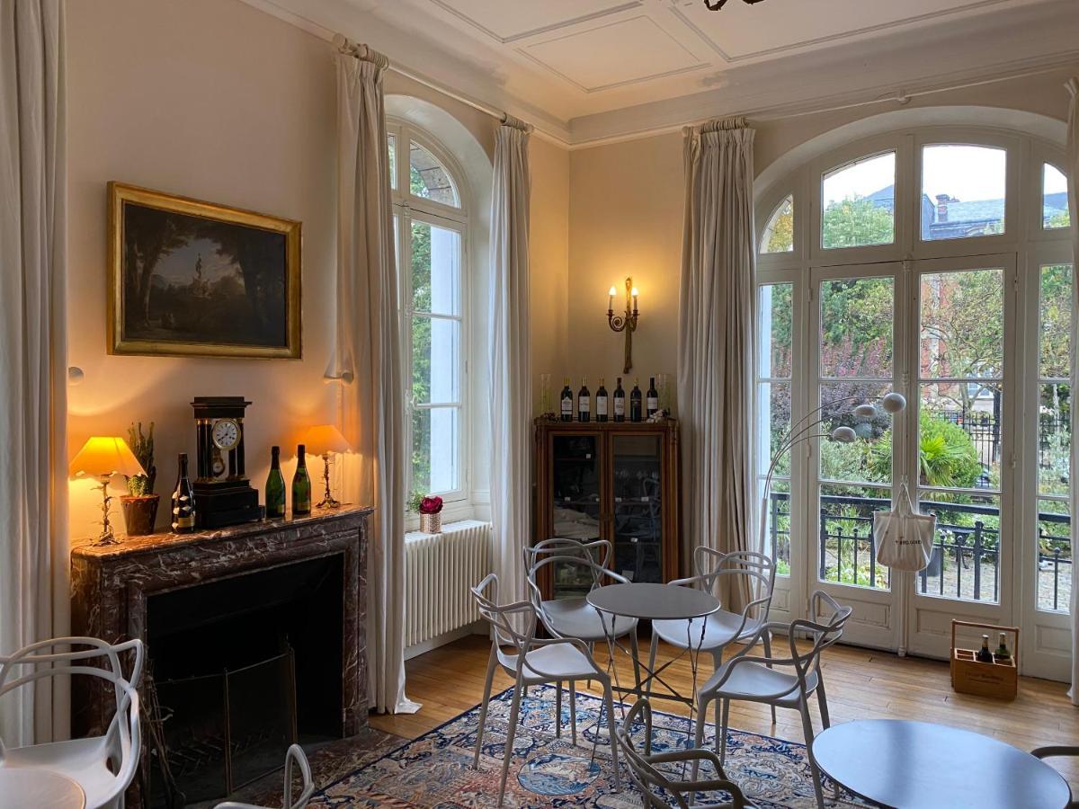La Villa By Michel Gonet เอแปร์เน ภายนอก รูปภาพ
